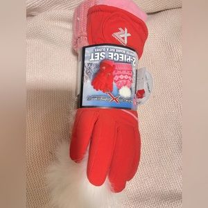 ZeroXposure gloves and hat